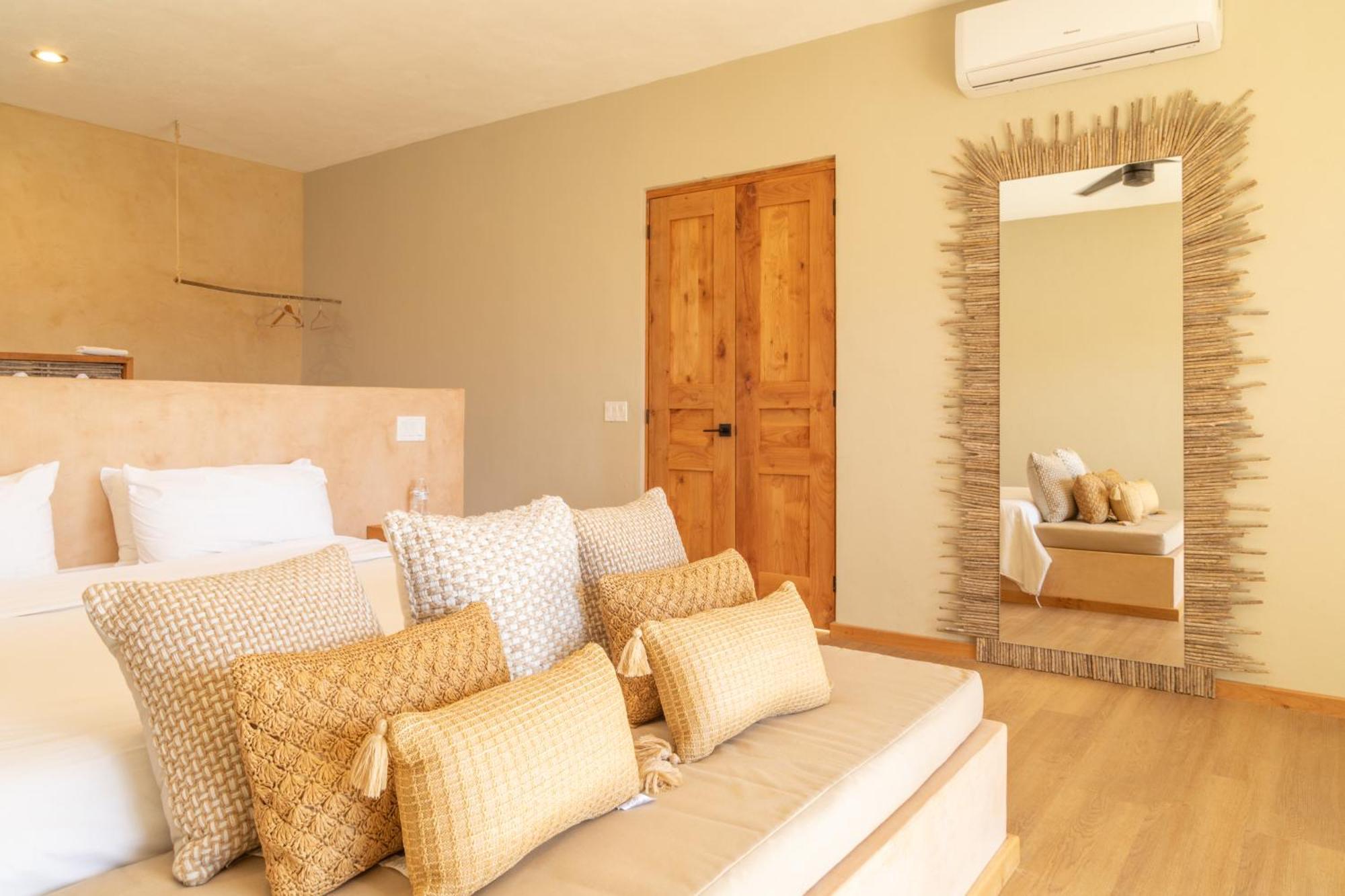Cerritos Surf Town - Beach Front Property El Pescadero  외부 사진